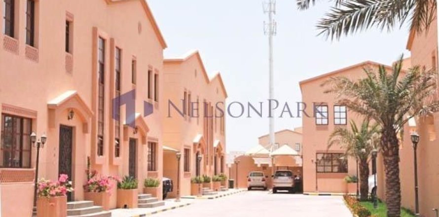 3 bedrooms Villa in Doha, Qatar No. 57487
