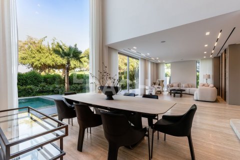 5 bedrooms Villa in Jumeirah Islands, UAE No. 210362
