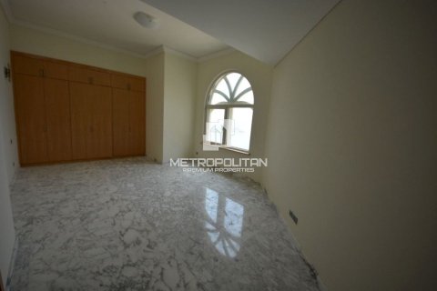 4 bedrooms Penthouse in Shoreline Apartments, UAE No. 78059 12