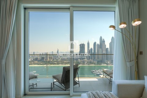 Квартира с 2 спальнями в EMAAR Beachfront, ОАЭ №62067 17