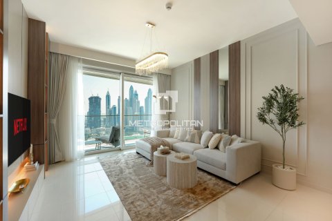 Квартира с 2 спальнями в EMAAR Beachfront, ОАЭ №62067 9