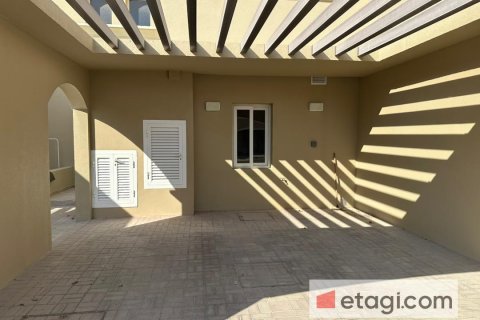 2 bedrooms Townhouse in Casa Dora, UAE No. 41443