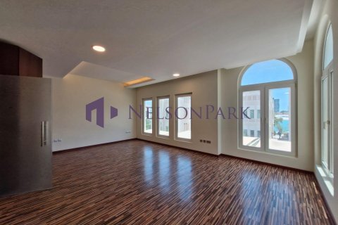 Villa de 5 dormitorios en Doha, Qatar No. 58554 12
