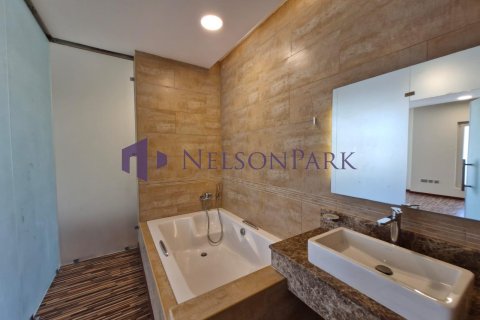 Villa de 5 dormitorios en Doha, Qatar No. 58554 11