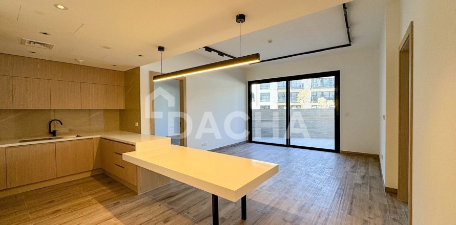 2 bedrooms Apartment in District 11, UAE No. 165690