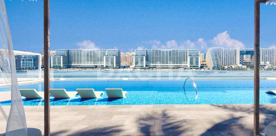 4 bedrooms Apartment in EMAAR Beachfront, UAE No. 165695