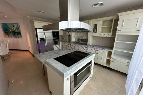 Penthouse de 4 dormitorios en Doha, Qatar No. 58114 10