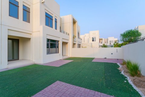 Townhouse de 4 dormitorios en Mira Oasis, UAE No. 167833