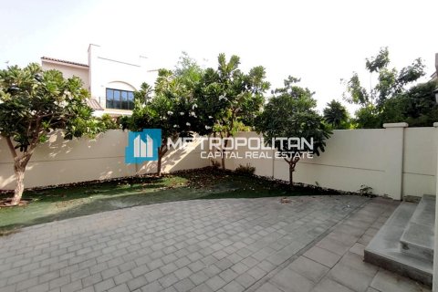 Villa de 3 dormitorios en Abu Dhabi, UAE No. 149770 13