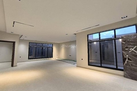 Villa de 7 chambres à Riyadh, Saudi Arabia No. 62538 8