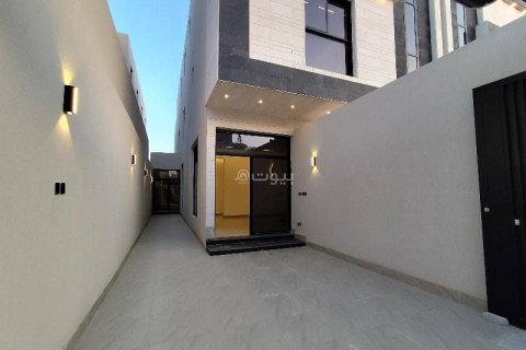 Квартира с 3 спальнями в Эр-Рияд, Саудовская Аравия №62539 4