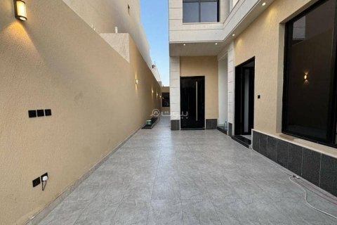 Квартира с 3 спальнями в Эр-Рияд, Саудовская Аравия №62534 4