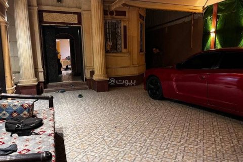 Villa de 5 dormitorios en Riyadh, Saudi Arabia No. 62537 4