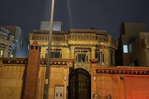 5 bedrooms Villa in Riyadh, Saudi Arabia No. 62537