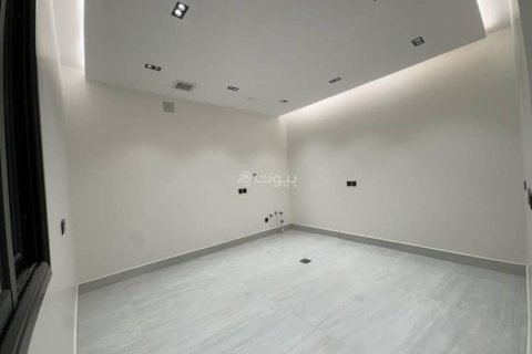 3 bedrooms Apartment in Riyadh, Saudi Arabia No. 62540 8