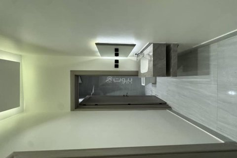 3 bedrooms Apartment in Riyadh, Saudi Arabia No. 62540 10