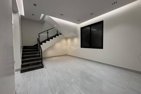 3 bedrooms Apartment in Riyadh, Saudi Arabia No. 62540 4
