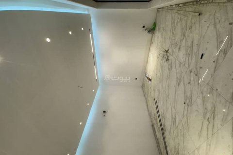 6 bedrooms Villa in Khobar, Saudi Arabia No. 60650 6