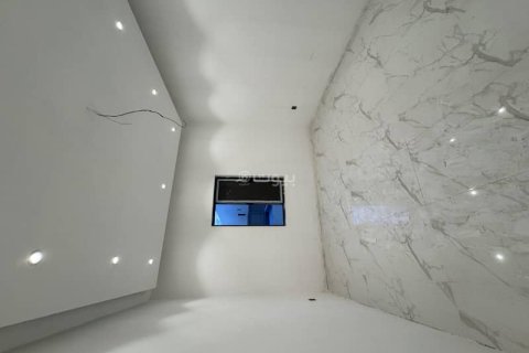 6 bedrooms Villa in Khobar, Saudi Arabia No. 60650 12