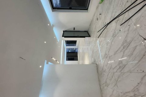 6 bedrooms Villa in Khobar, Saudi Arabia No. 60650 5