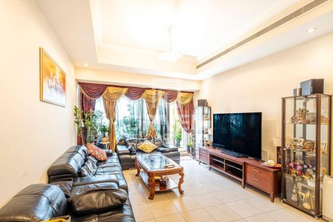 2 غرف نوم شقة في Churchill Towers, الإمارات العربية المتحدة رقم 193300 13