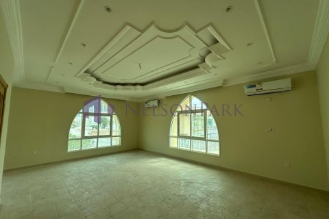 Villa de 4 chambres à Doha, Qatar No. 60980 5
