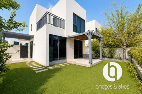 4 bedrooms Villa in Dubai Hills Estate, UAE No. 203368