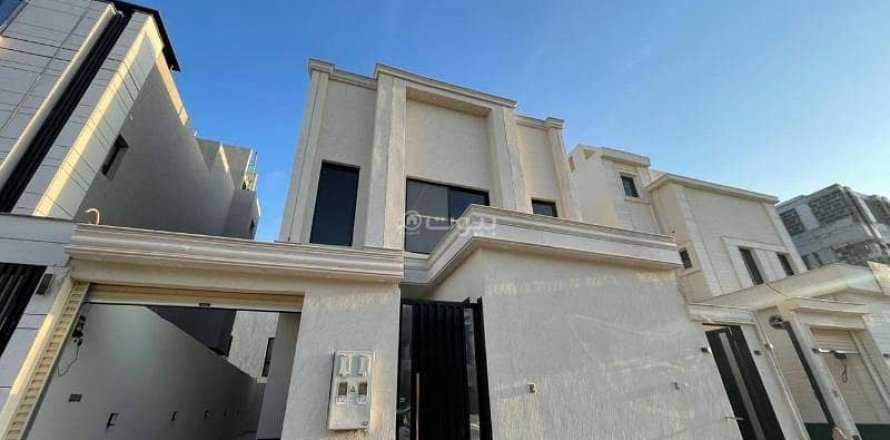 Villa de 4 chambres à Riyadh, Saudi Arabia No. 60644