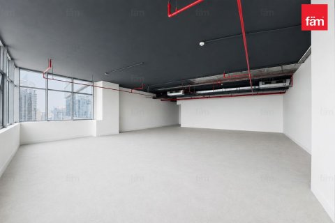 117.1m² Office in Dubai, UAE No. 198517