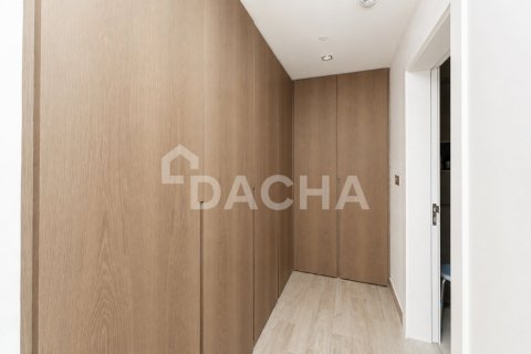 Apartment de 2 dormitorios en The Crescent, UAE No. 198512 7