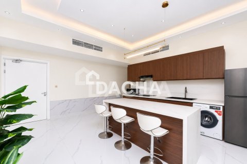 Apartment de 2 dormitorios en DEC Towers, UAE No. 198514 15