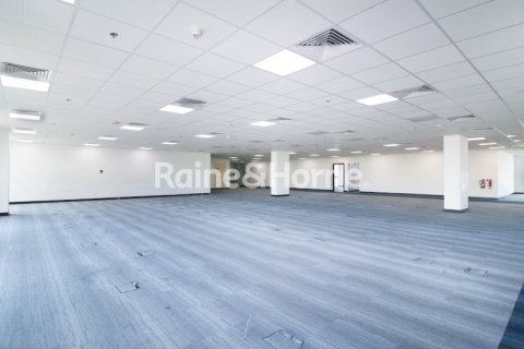 800m² Office in Academic City, UAE No. 156373