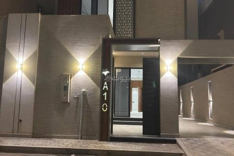 6 bedrooms Villa in Riyadh, Saudi Arabia No. 67377