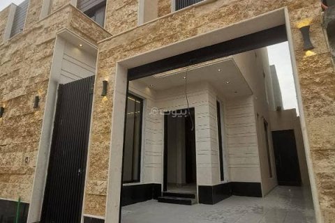 Villa de 5 dormitorios en Riyadh, Saudi Arabia No. 67375