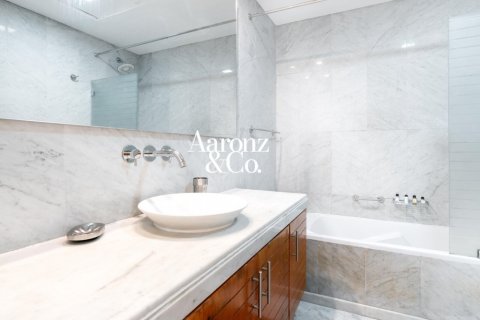 2 bedrooms Apartment in Jumeirah Lake Towers, UAE No. 198429 6