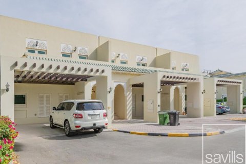 3 bedrooms Townhouse in North Village, UAE No. 200976