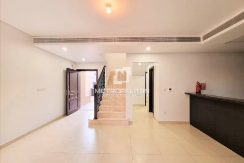 Townhouse de 3 chambres à Bella Casa, UAE No. 130048 3