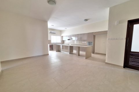 Townhouse de 3 dormitorios en Muscat, Oman No. 54770 5