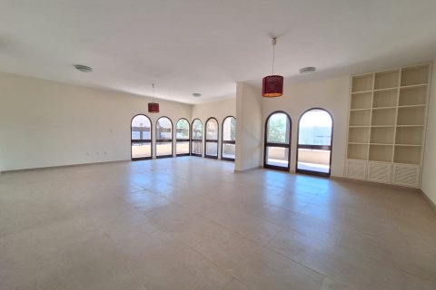 Townhouse de 3 dormitorios en Muscat, Oman No. 54770 4