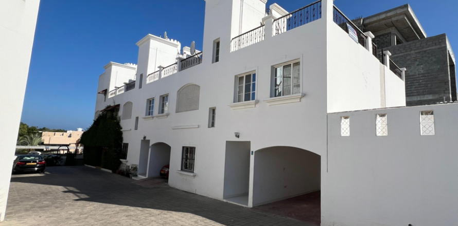 Townhouse de 3 chambres à Muscat, Oman No. 54767