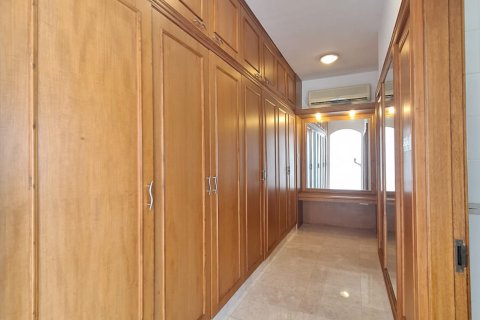 5 bedrooms Villa in Muscat, Oman No. 54768 4