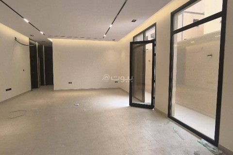 Квартира с 4 спальнями в Эр-Рияд, Саудовская Аравия №62828 15