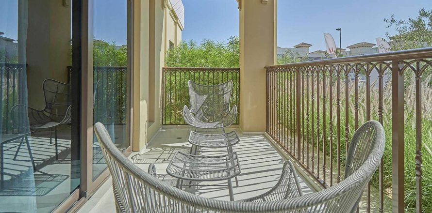 Apartment de 2 dormitorios en ASAYEL Umm Suqeim, UAE No. 95019