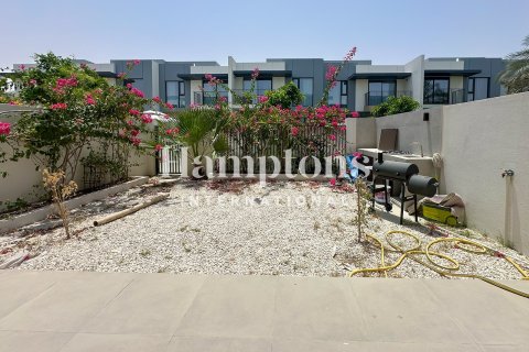 3 bedrooms Townhouse in Sweden, UAE No. 165002