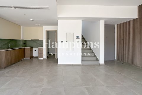 3 bedrooms Townhouse in Sweden, UAE No. 165002 5