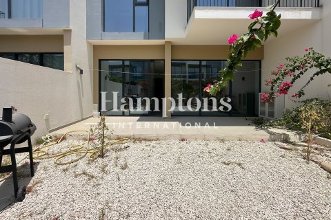 3 bedrooms Townhouse in Sweden, UAE No. 165002 12