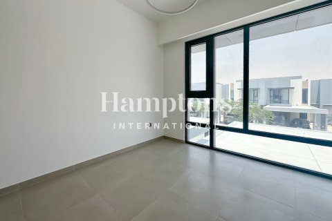 3 bedrooms Townhouse in Sweden, UAE No. 165002 8