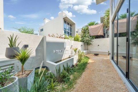 Townhouse de 3 chambres à DAMAC Hills (Akoya by DAMAC), UAE No. 129268 19