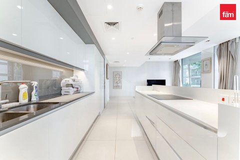 2 bedrooms Apartment in Dubai, UAE No. 208369 9