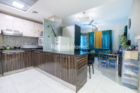 Appartement de 2 chambres à Dubai, UAE No. 156342